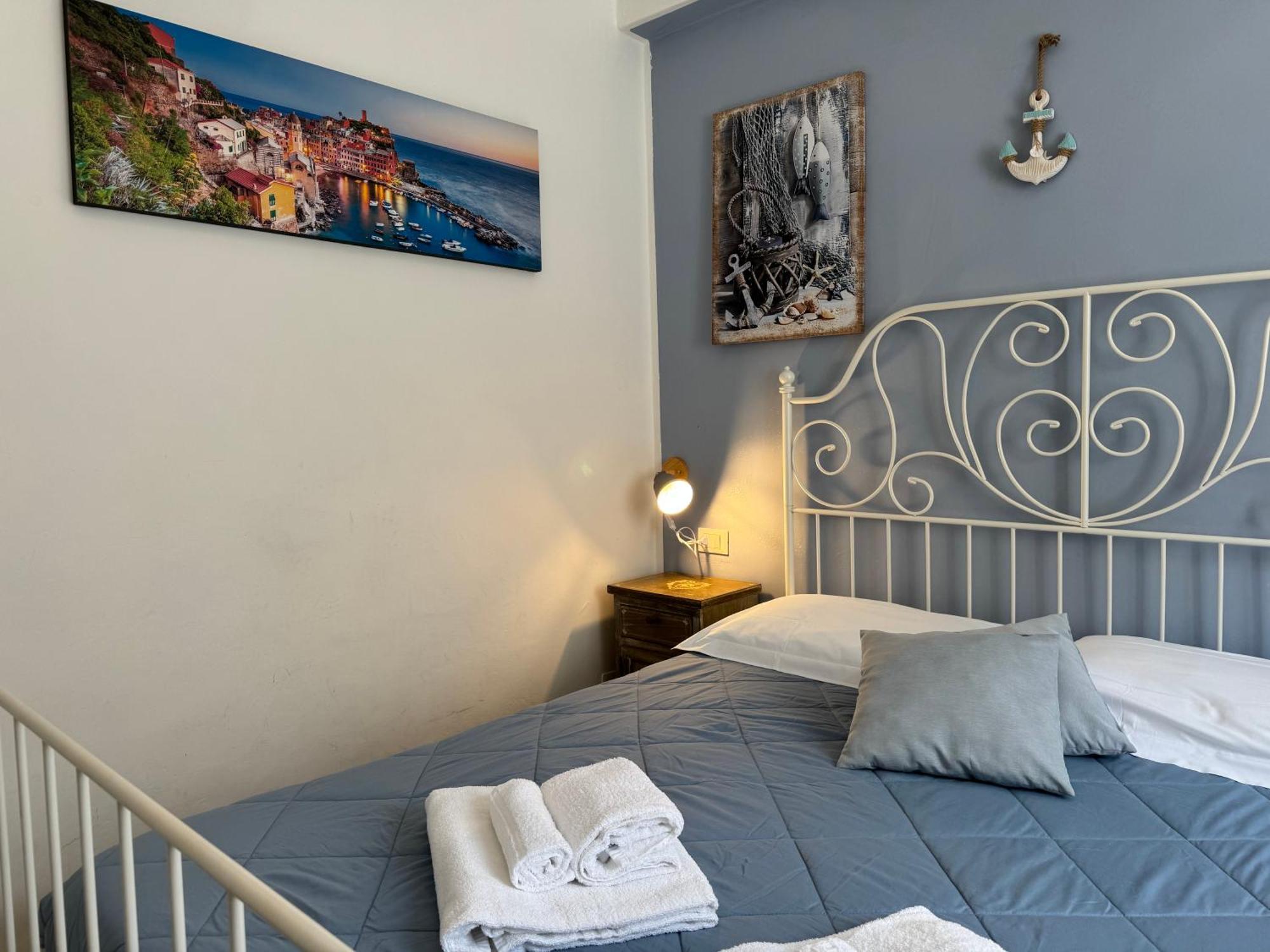 Pippo A Vernazza Rooms Bagian luar foto